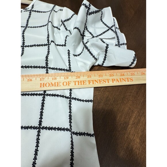 VAN HEUSEN Women’s Black and White Blouse Shirt Size L Short Sleeve - Picture 6 of 6